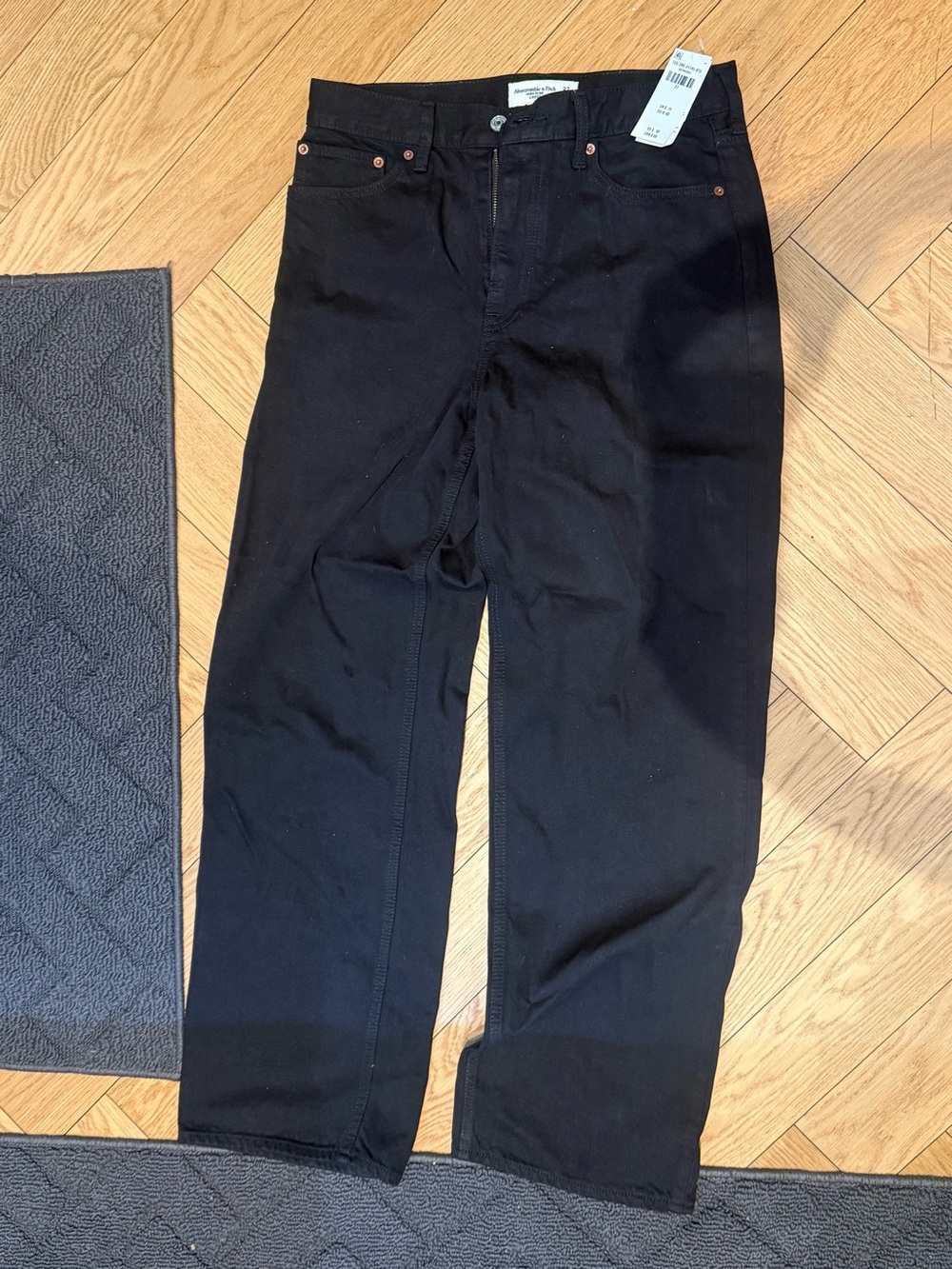 Abercrombie & Fitch Black High-Rise Loose Jeans